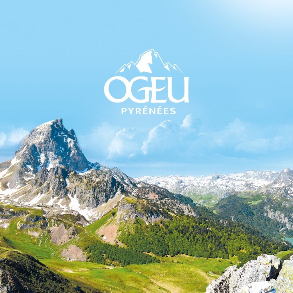 Une vue sur les Pyrénées pour illustrer la marque d'eau Ogeu, client de l'agence Indie